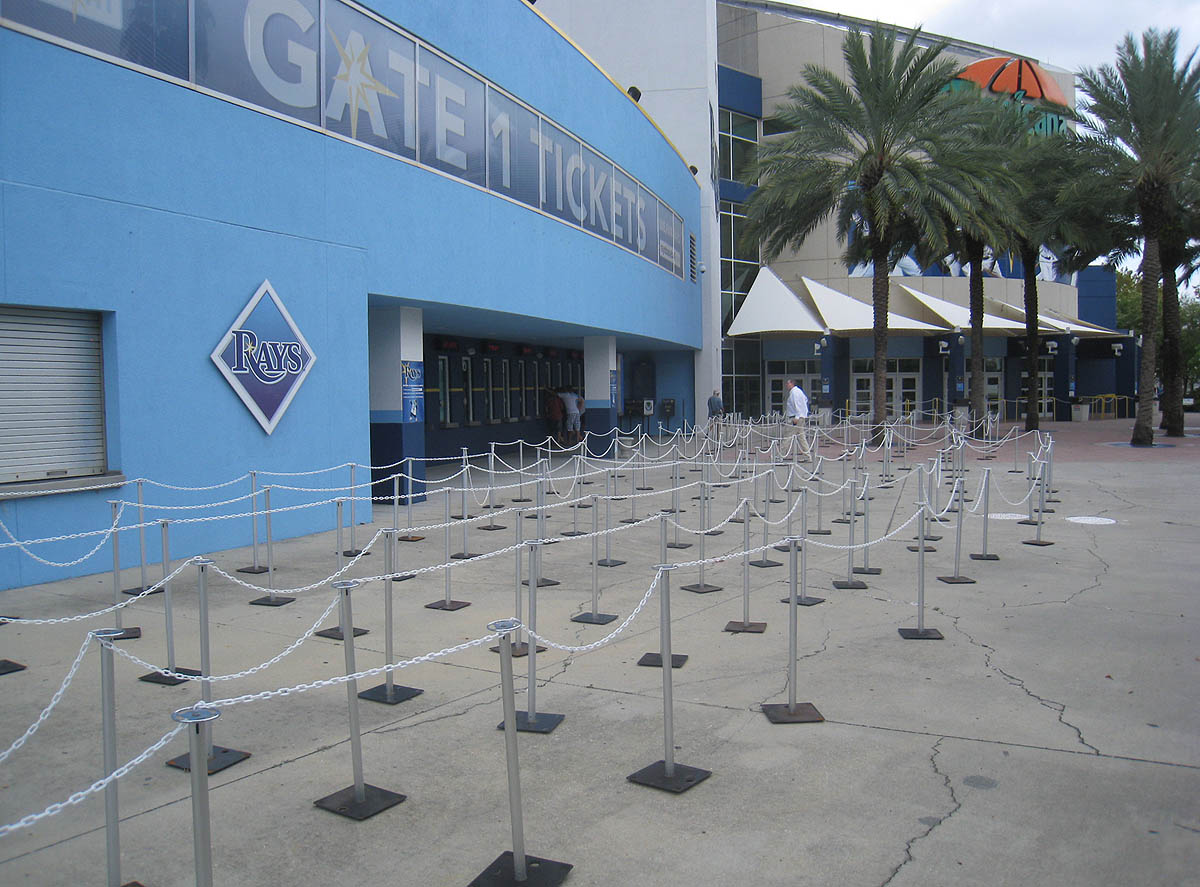 4_empty_lines_for_tickets.jpg