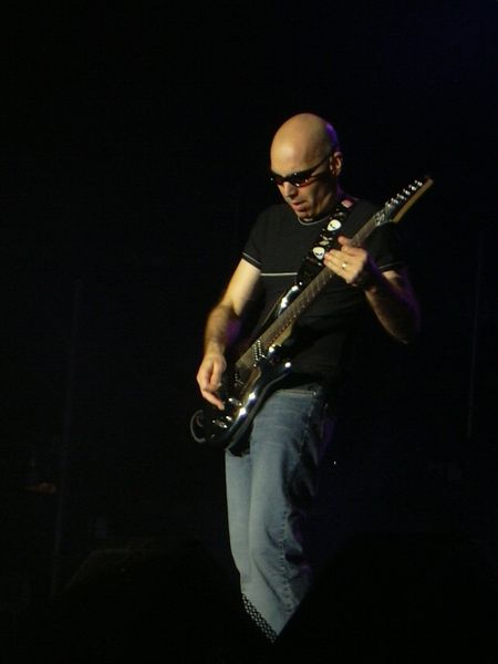 Joe_satriani.jpg