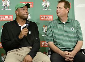 nba_ap_rivers_275.jpg