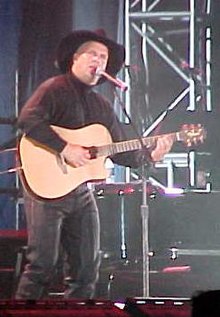 220px-GarthBrooks.jpg