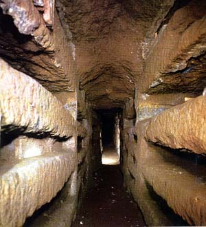 A01_Catacombs.jpg